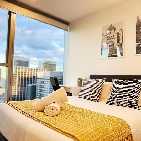Stylish 2 Beds Apt Southerncross With Pool & Gym Melbourne Exterior photo
