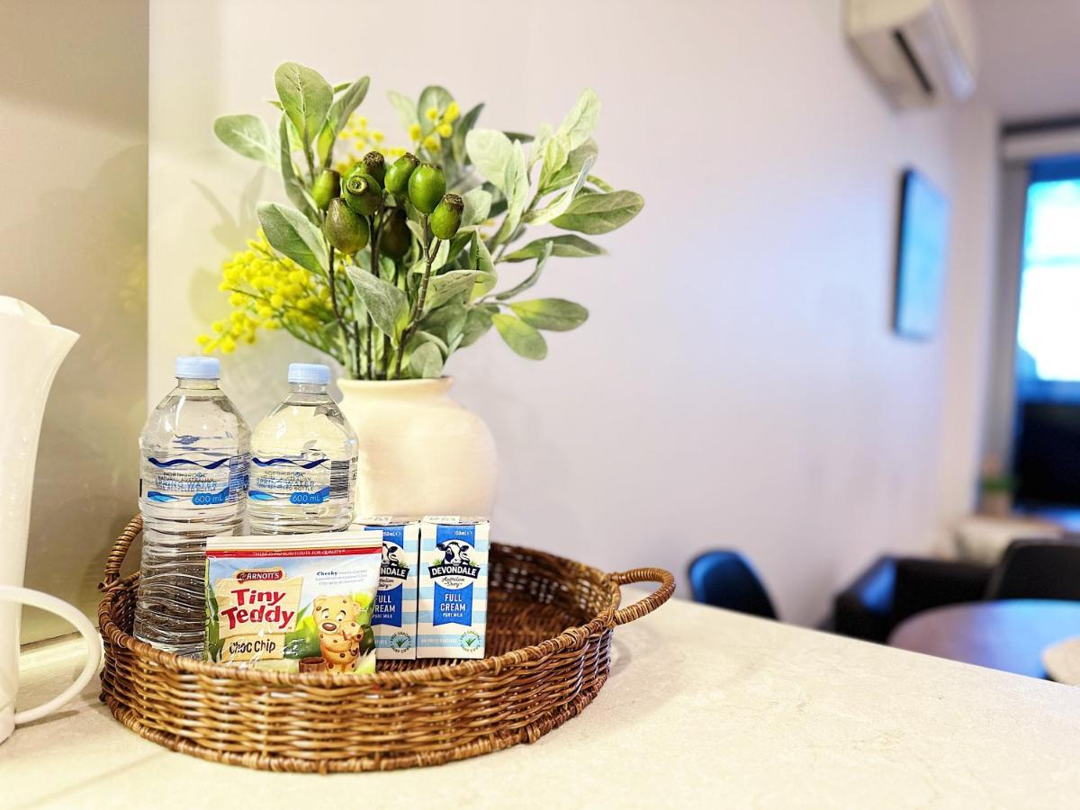 Stylish 2 Beds Southerncross With Pool & Gym Melbourne